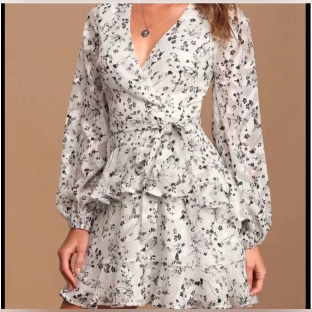 Lulu’s Wished For this White Floral Print Ruffled Skater Dress